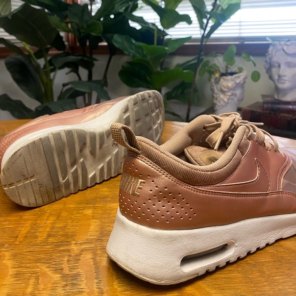 Nike | Bronze Rose Gold Pink Air Max Sneakers - Picture 3 of 8